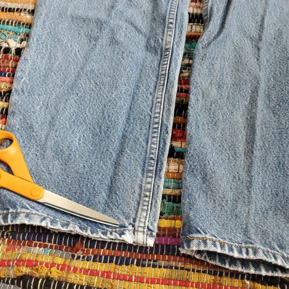 34x32 men's vtg 90s Levi's 560 Loose Fit Jeans distressed holes tears g121 brg - Picture 7 of 10